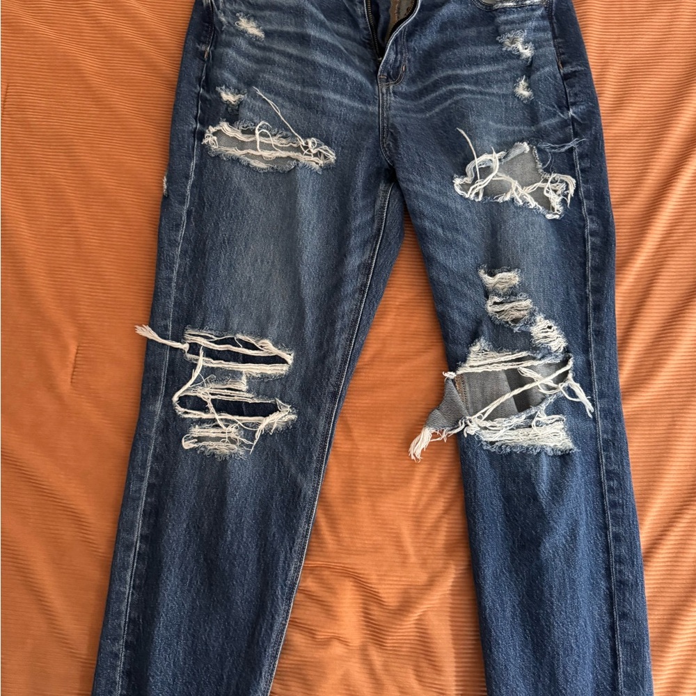 American Eagle distressed mom Jean